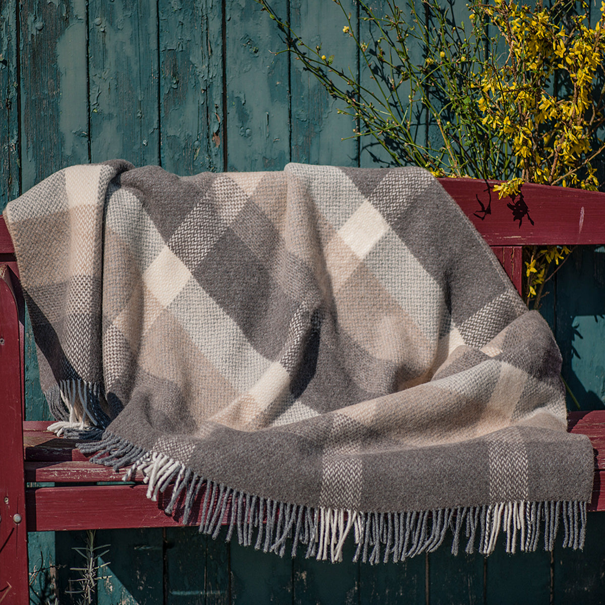 Wolldecke braun/beige – Die Wolldecke