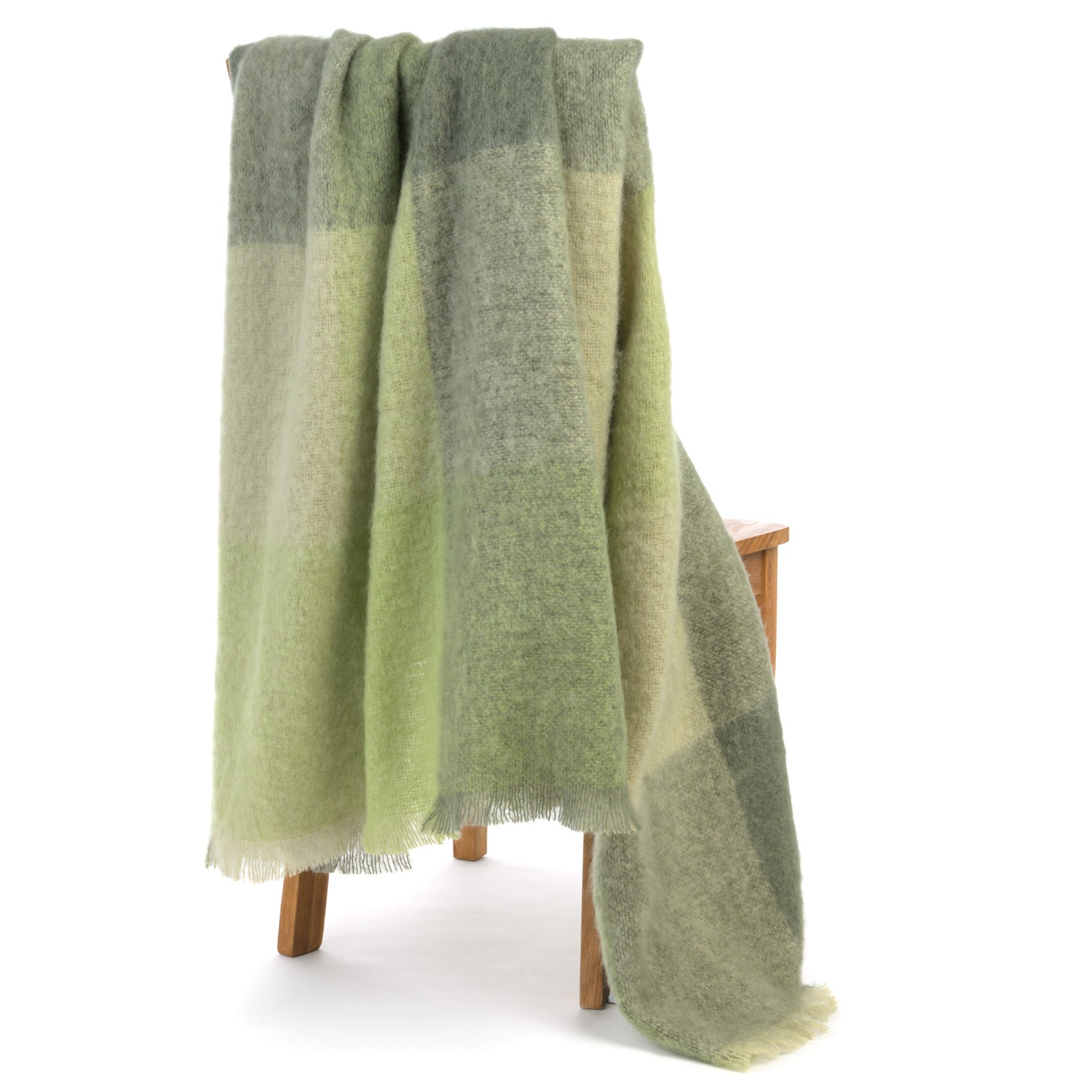Jadegrün – Mohairdecke in Grün mit Farbverlauf – Die Wolldecke