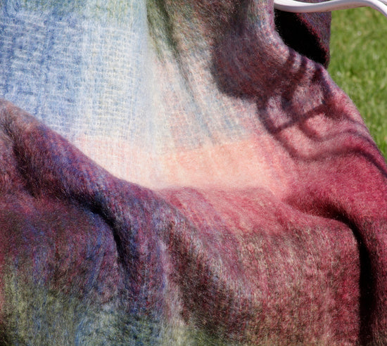 
                  
                    Mohair-Knieplaid, warme Farben
                  
                