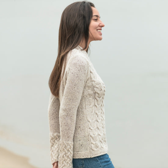 
                  
                    Zopfpullover, V-Ausschnitt, wollweiss
                  
                