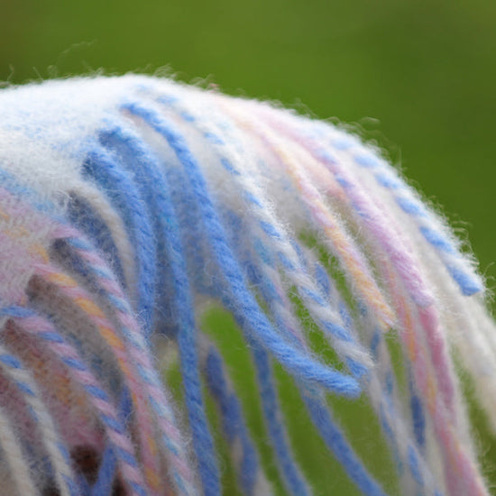 
                  
                    Klassische Babydecke, reine Wolle
                  
                