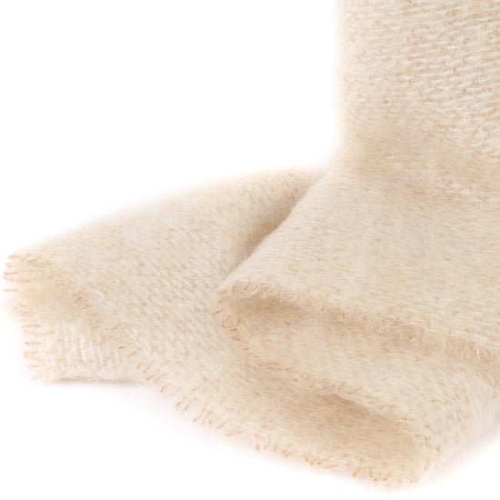 
                  
                    Kleine Mohairdecke "SINÉAD"
                  
                