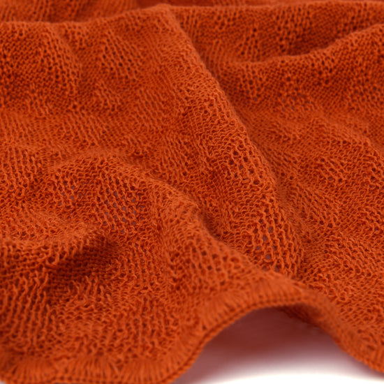 
                  
                    Daisy - Weiche gestrickte Woll-Babydecke aus Bio-Schurwolle
                  
                