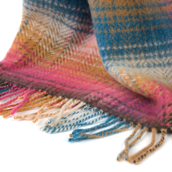 
                  
                    Bunte Wolldecke "GRAND CANYON"
                  
                