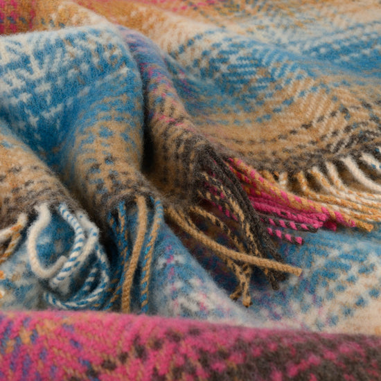 
                  
                    Bunte Wolldecke "GRAND CANYON"
                  
                