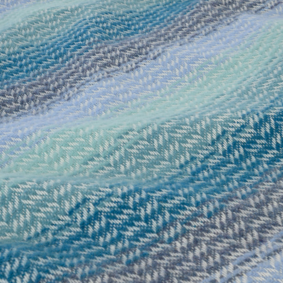 
                  
                    Weiche Wolldecke "Grönland"
                  
                