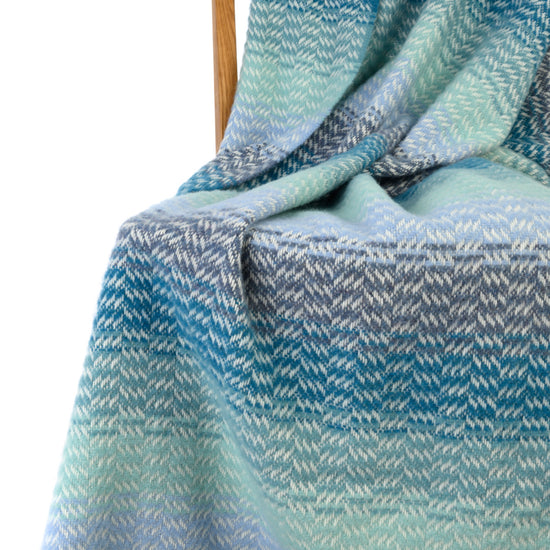 
                  
                    Weiche Wolldecke "Grönland"
                  
                