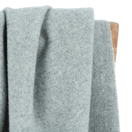 
                  
                    Feines Kaschmirplaid "BAIKAL"
                  
                