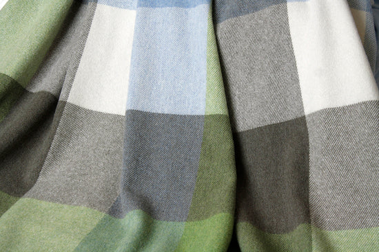 
                  
                    Lambswooldecke, Naturtöne
                  
                