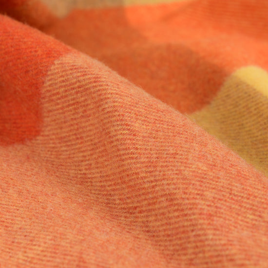 
                  
                    Farbenfrohe Lammwolldecke "CANDY"
                  
                