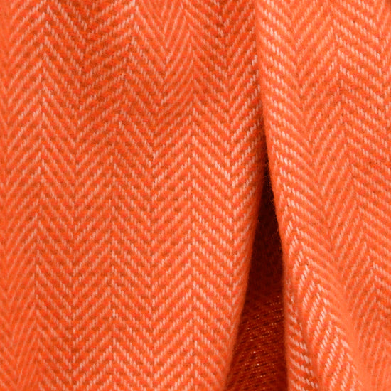 
                  
                    "Die Orange" - weiche Merino-/Kaschmirdecke
                  
                