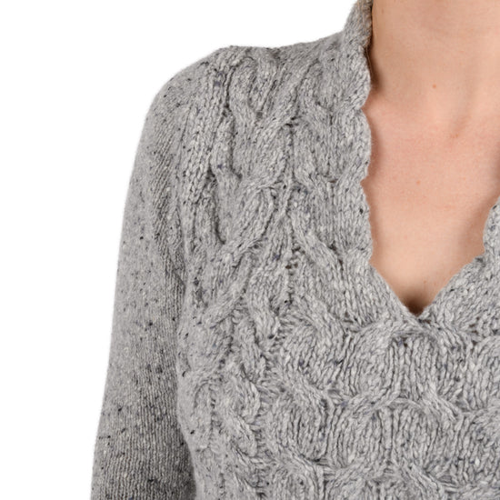 
                  
                    Zopfpullover, V-Ausschnitt
                  
                