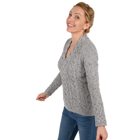 
                  
                    Zopfpullover, V-Ausschnitt
                  
                