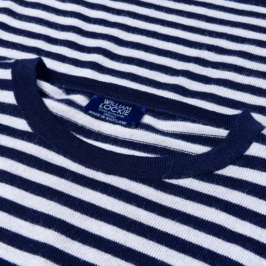 
                  
                    Feiner Langarm-Wollpullover aus Merinowolle
                  
                