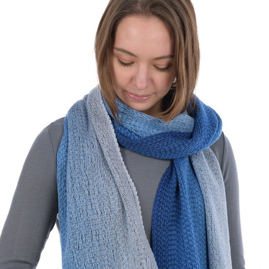 
                  
                    Gewebter Schal "Cosmo"
                  
                