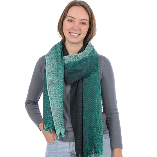 
                  
                    Gewebter Schal "Cosmo"
                  
                