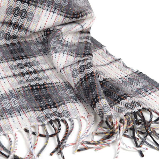 
                  
                    Feines Wollplaid "Bunte Diamanten"
                  
                