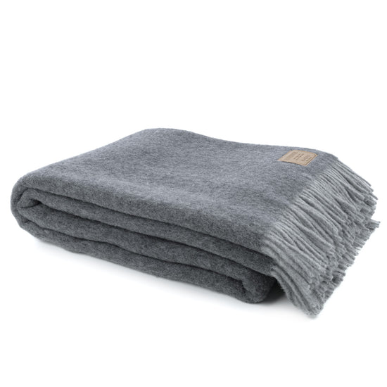 
                  
                    Schurwolldecke "Wetterstein"
                  
                