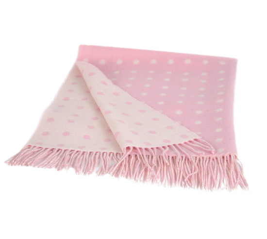 
                  
                    Rosa gepunktete Babydecke, sehr weich
                  
                